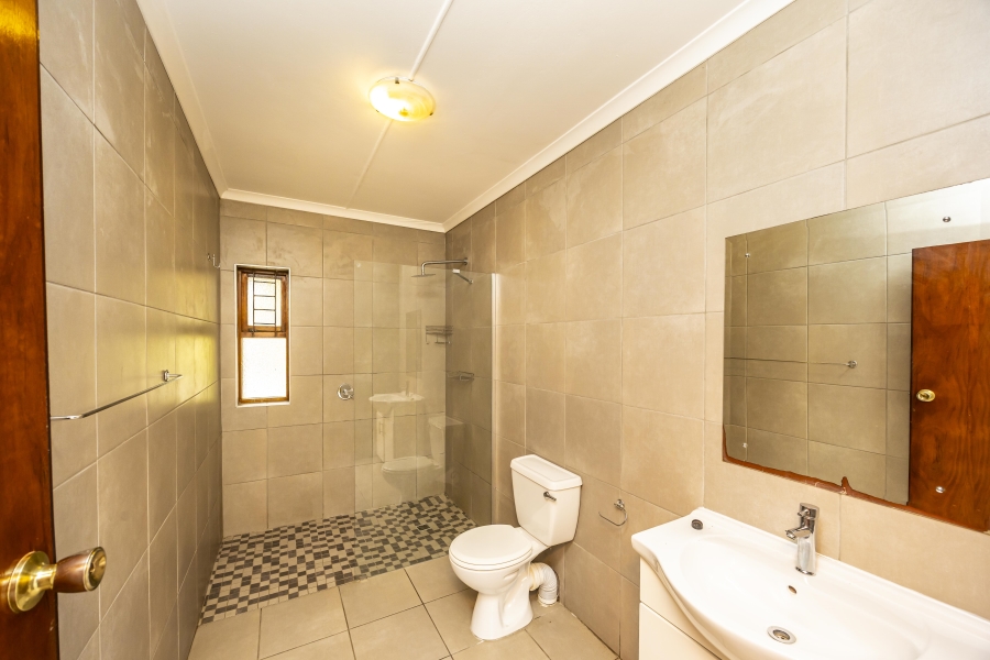 3 Bedroom Property for Sale in Bonza Bay Eastern Cape